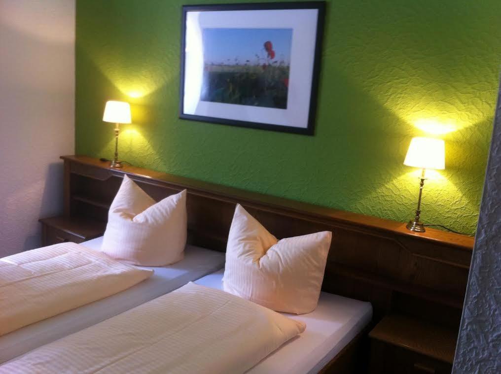 Hotel Garni Am Thueringer Klosstheater Friedrichroda Room photo